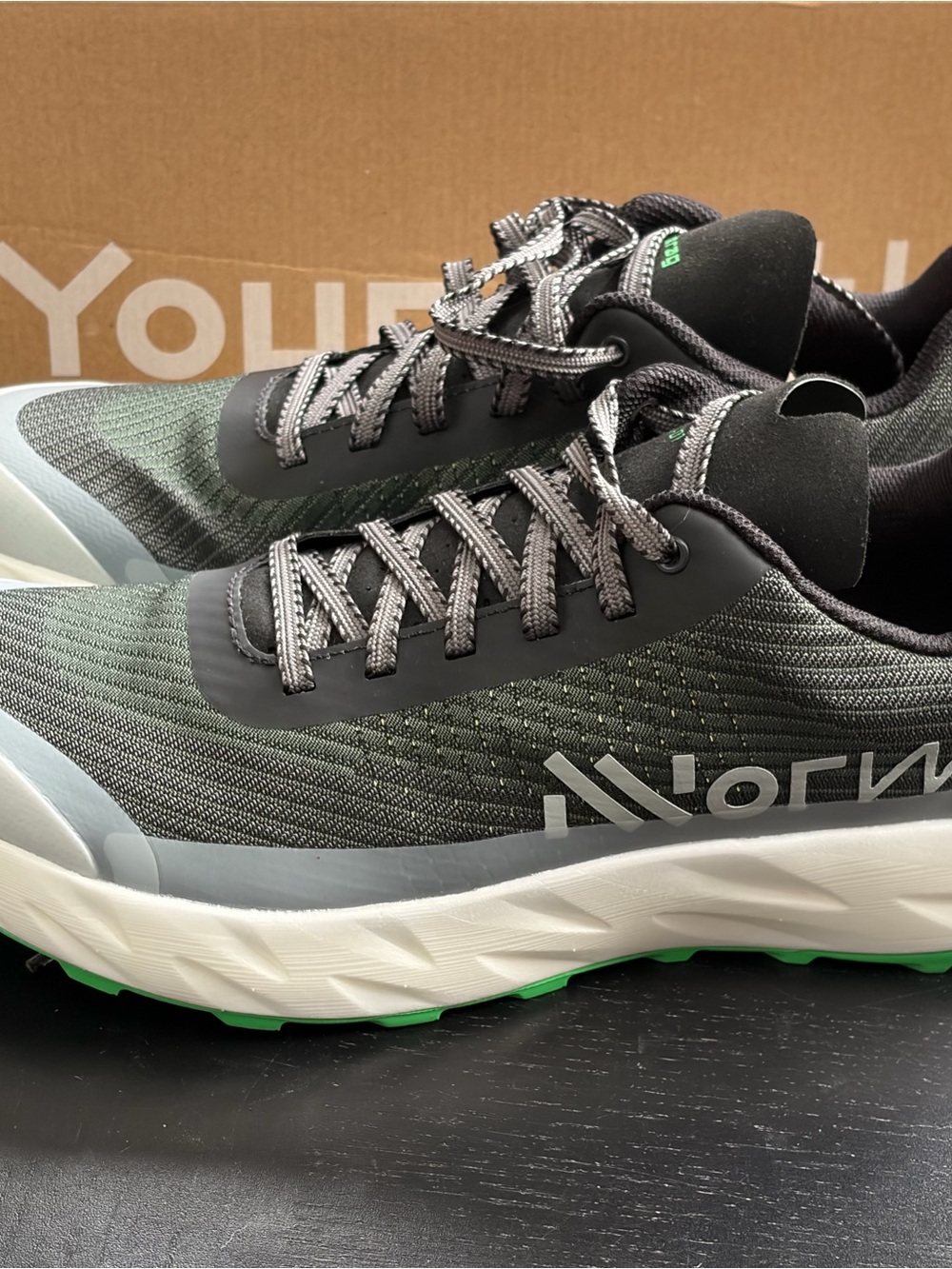 Nnormal Kjerag 1 - men’s size 9 Gray with Green Accents